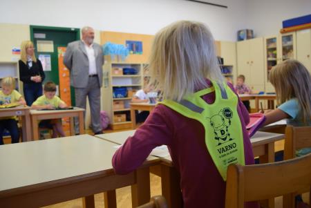 V šolske klopi bo sedlo 479 prvošolcev